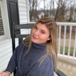 Meet your Posher, Emma